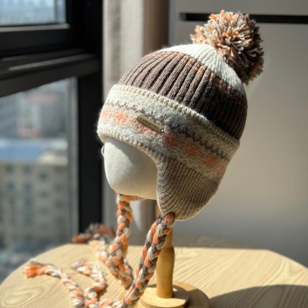 New Style Wool Ball Knitted Wool Hat for Women In Autumn and Winter Korean Style Thickened Cold Proof and Warm Ear Protecting Lei Feng Hat Small Face