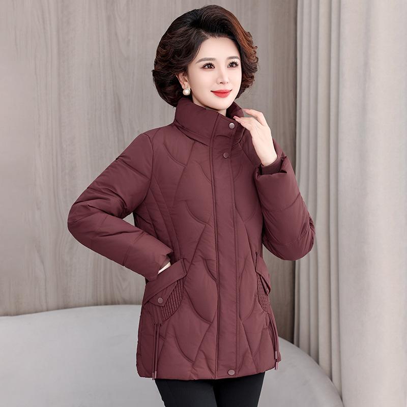 Fashion middle-aged and elderly women's down cotton-padded clothes New winter mother-padded jackets Thickened large-size hooded jackets