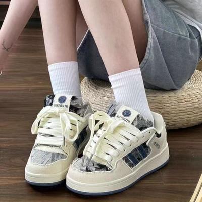 Studenten-Board-Schuhe Nische Cranberry-Farbgebung Brotschuhe Damen Ins Tide 2025 Herbst neue vielseitige Freizeitschuhe