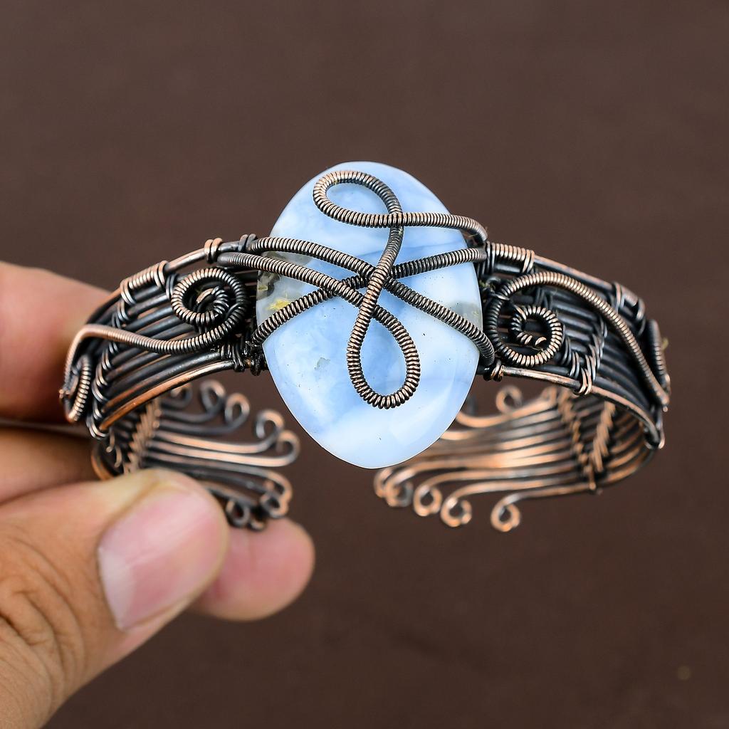 Owhyee Blå Opal Handgjord Koppartrådsinlindad Armring Justerbar S4H97