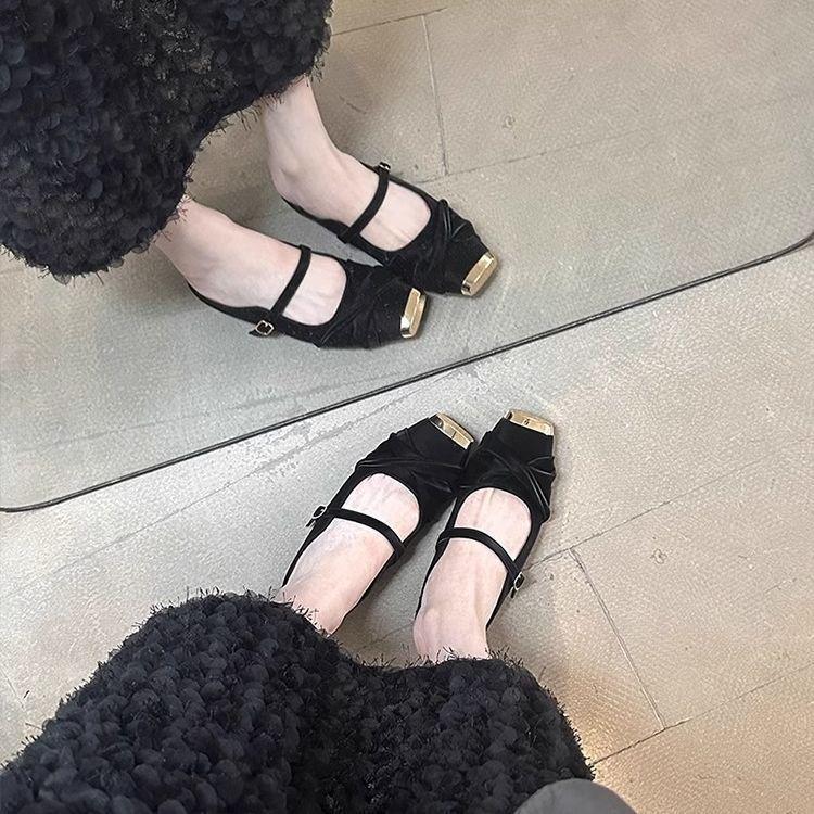 Baotou Half Slippers Women's 2025 Summer New Outer Wear French Height Increase with Skirt One Pedal Single Shoes Temperament Sandals