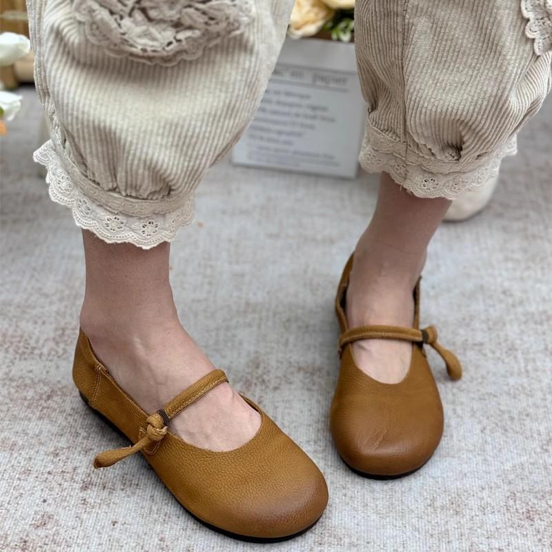 

Fashion Ethnic style retro women s shoes cowhide grandma shoes flat bottomed single shoes middle-aged genuine leather mom shoes spring n 250