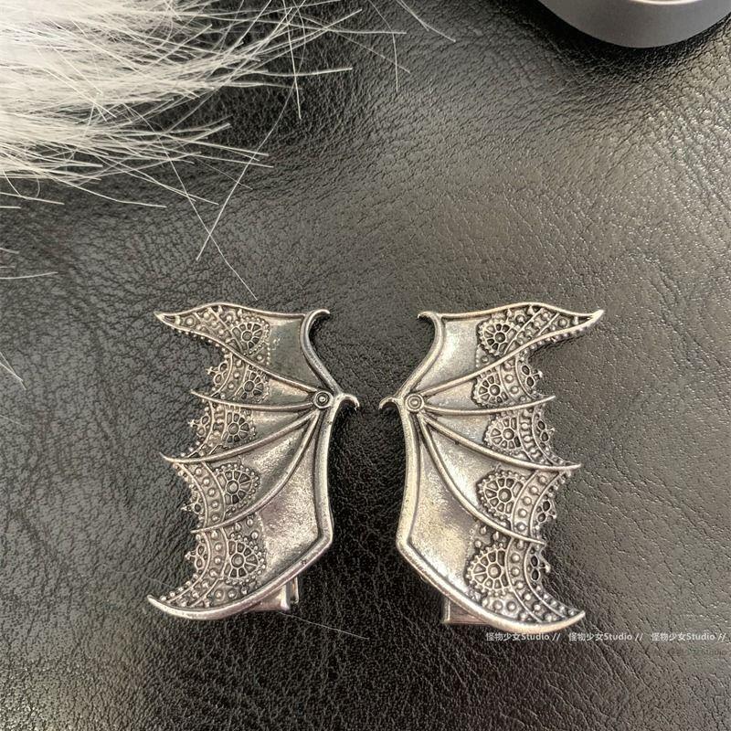 1 pair Gothic Bat Wing Hair Clip - Punk Y2K Side Clip for Fringe, Dark Sweet Style