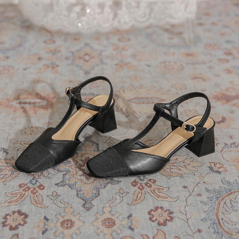 Baotou Back Empty Thick Heel Sandals Women's 2025 Summer New T-band Fashion Square Head Color Matching Mary Jane High Heels