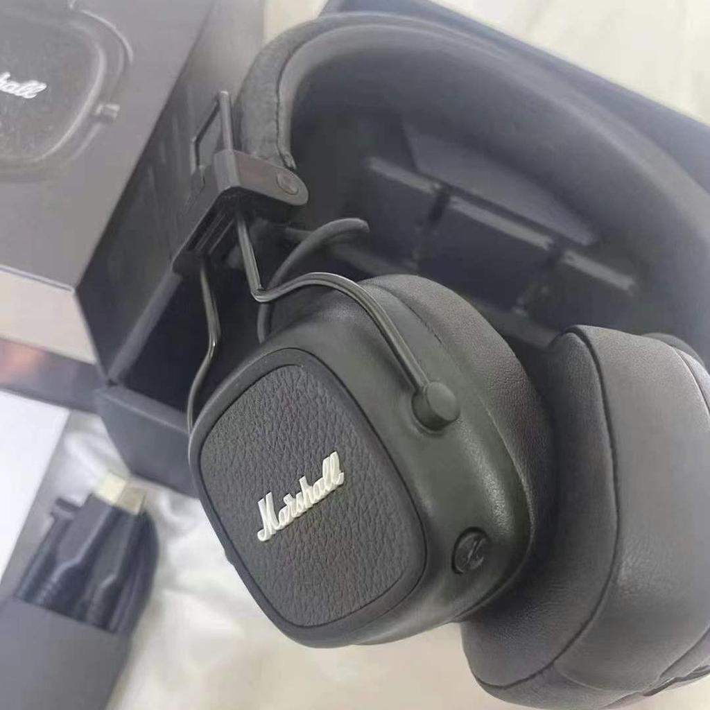 Marshall Major V 5th Gen Over-Ear Wireless Bluetooth Headphones - Deep Bass
