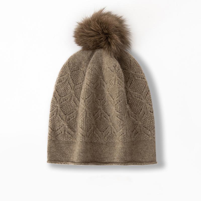 New High End Solid Color Cable Fur Ball Thickened and Warm Stylish Knitted Casual Hat for Women