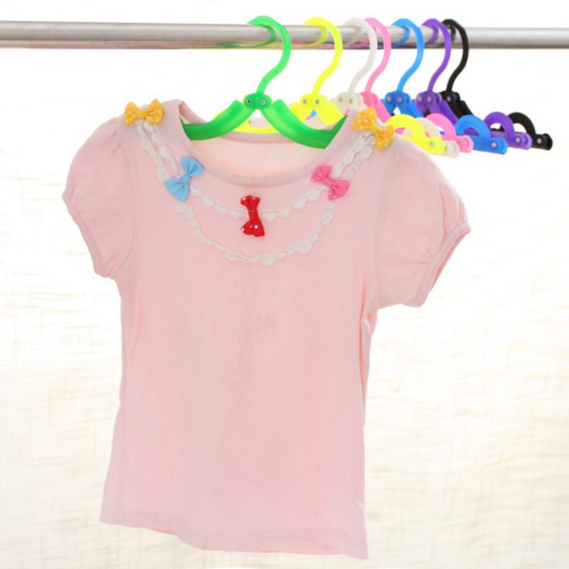 Colorful Travel Hanger Folding Design Lightweight Portable Clothes Hanger