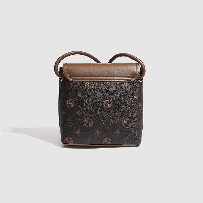 Bucket Bag Women'S Bag Mobile Phone Bag Texture Bag Fashion Commuter Retro Shoulder Messenger Bag