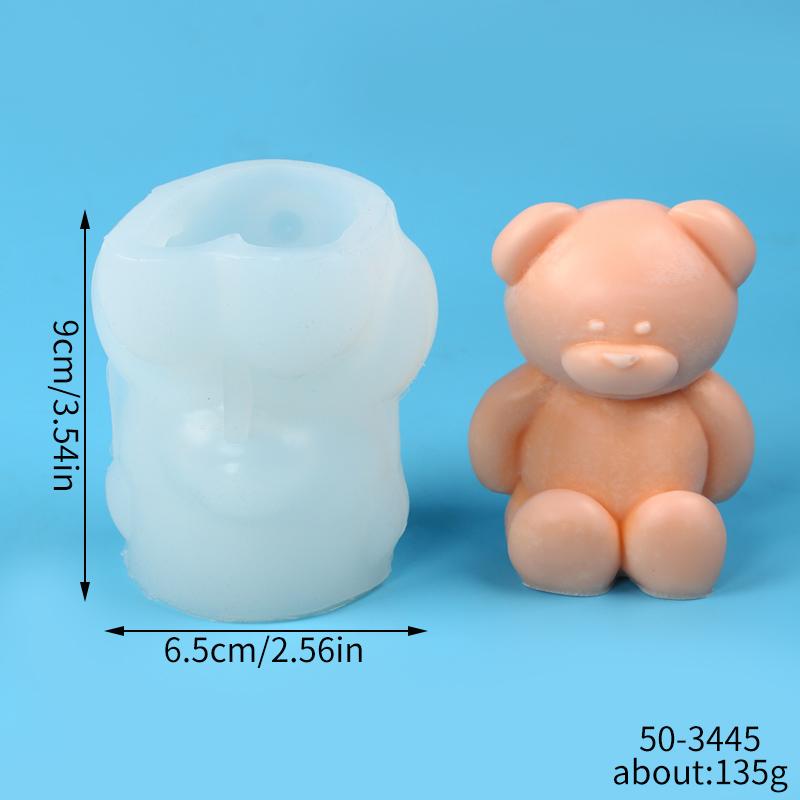 Bear Candle Silicone Mold for Valentine's Day Gift 3D Bear with Heart Aromatherapy Soap Plaster Gypsum Ornament Mould Home Decor