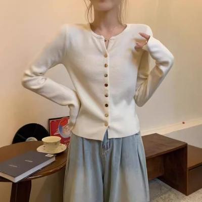 Women's Slim-Fit Knitted Cardigan with Gold Buttons - Soft, Long-Sleeved Sweater for Autumn/Winter