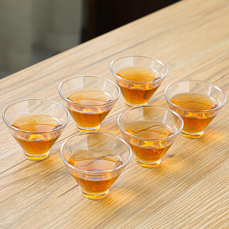 Thickened, heat-resistant glass tea cup for home use – transparent, Gongfu style, ideal for tea tasting. Large host cup, perfect for enjoying tea.