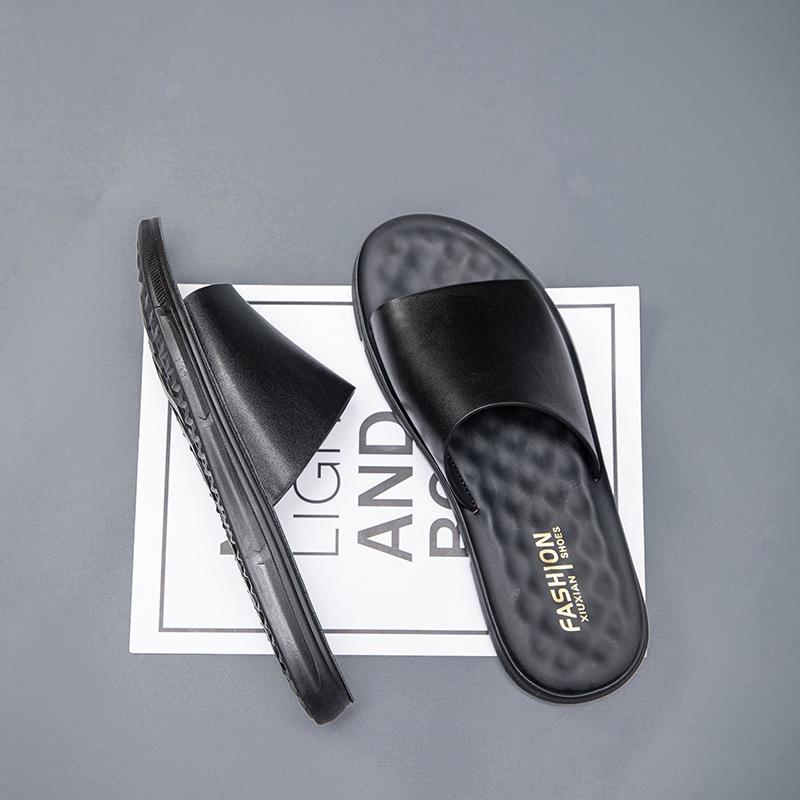 2025Summer Men's Slippers Lightweight PU Soft Leather Slippers Casual Peep Toe Beach Shoes for Men Non Slip Flat Slippers Slides