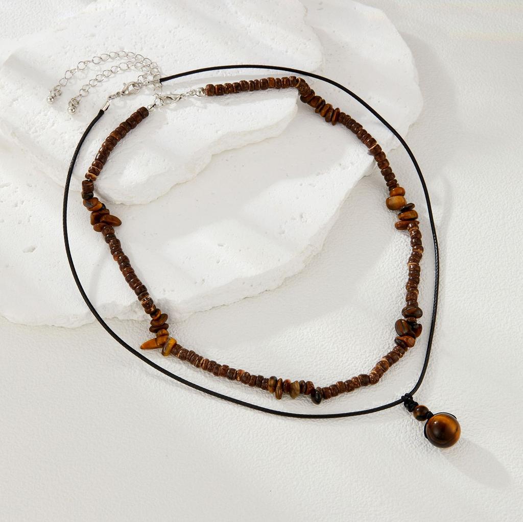 Necklace Timeless Versatile With Wooden Beads And Turquoise For Everyday Elegance