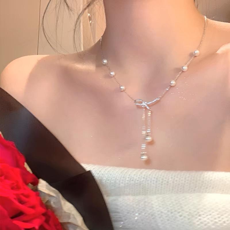 Wind Pearl Necklace Female Versatile Niche Design High-end Light Luxury Collarbone Chain Jewelry