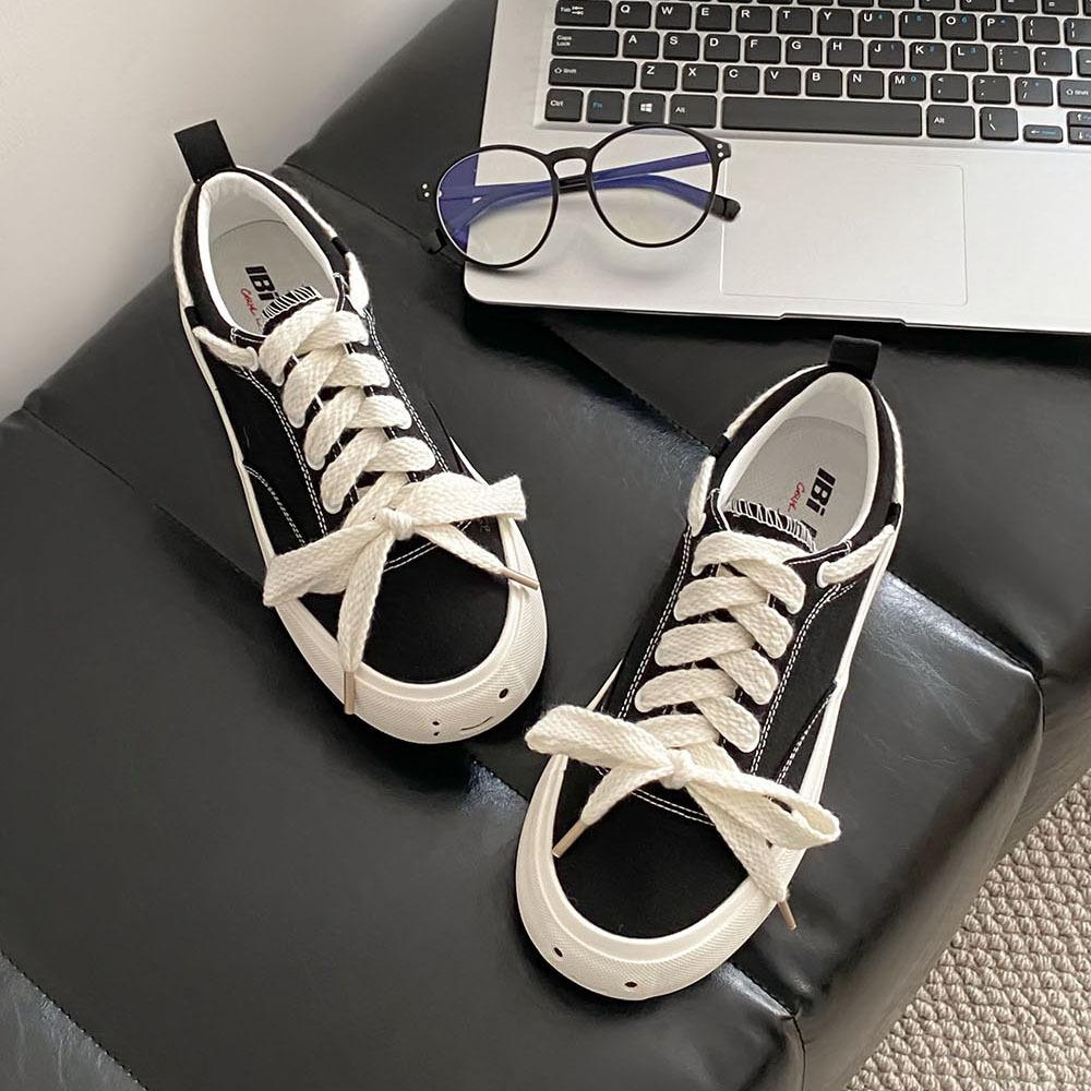 Autumn 2026 Women's Casual Sports Canvas Shoes Comfortable Anti Slip Outdoor Vulcanized Shoes Fashion Platform Zapatos Mujer