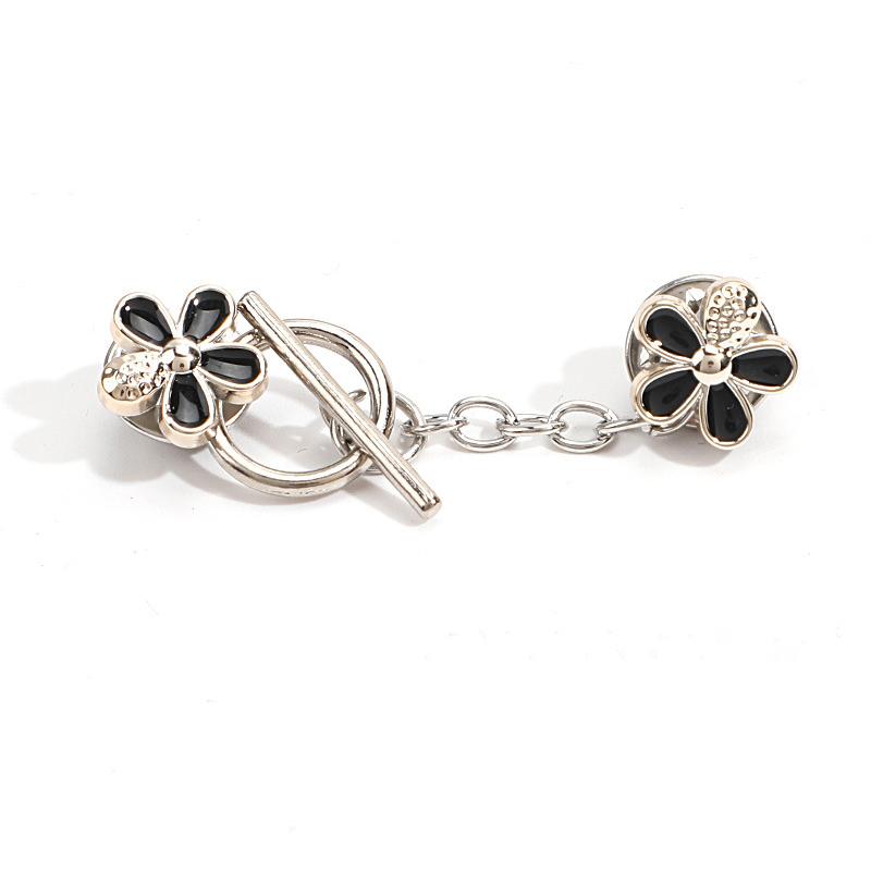 Dámské brože s utahovacím pasem s pevným připojením na límec