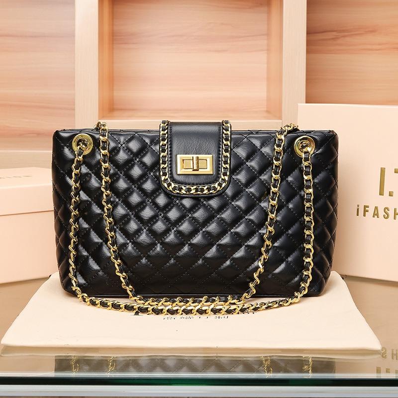Autumn and Winter New Women's Bags Large-capacity Diamond Chain Bags High-end Sense Solid Color Tote Bags Fashionable Single Underarm Shoulder Bags