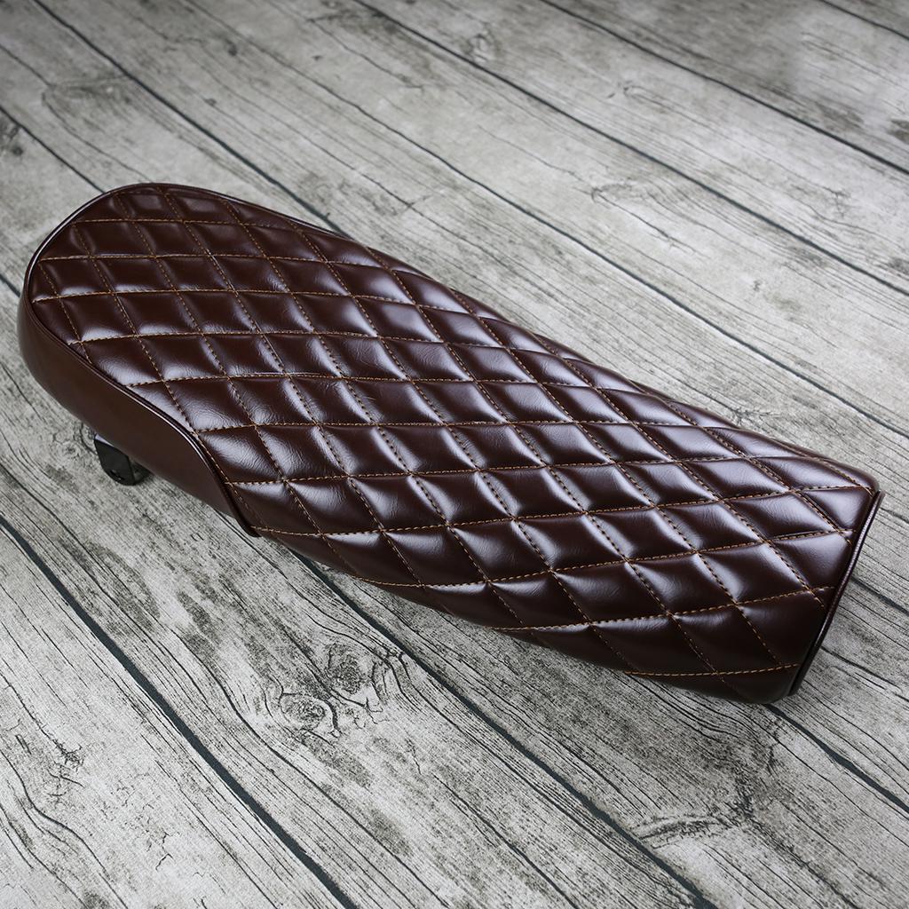 Brauner Leder Motorrad Cafe Racer Sitz Flacher Sattel für Vintage Street Bike