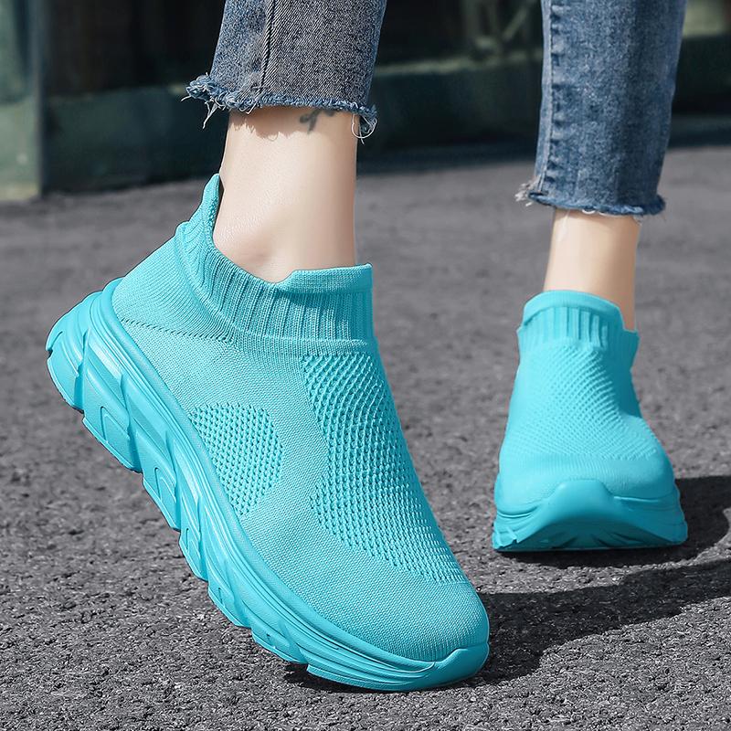 Women’s Moccasins Loafers Casual Slip on Walking Shoes Summer Men’s Slip-ons Lightweight Socks Shoes for Girls Large Size 35-46
