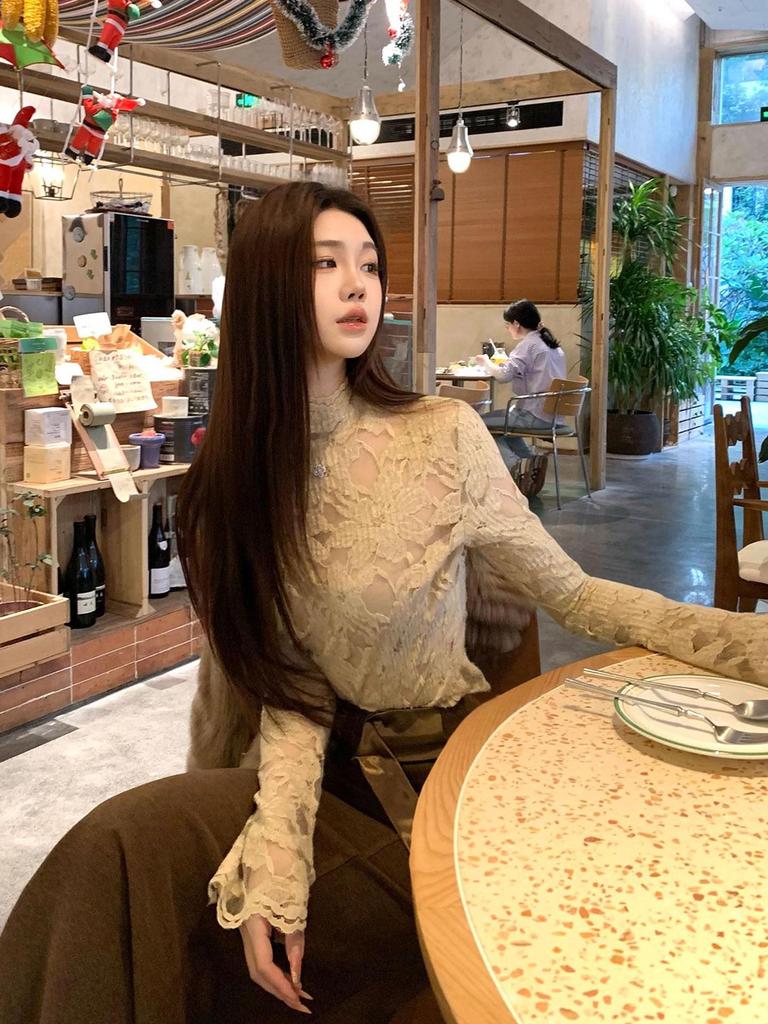 Elegant French-Style Lace Top with Velvet Lining and Half-High Collar