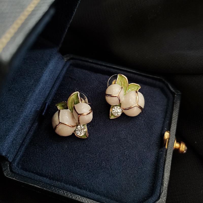 

Брошь «Магнолия с зелеными листьями» и набор серег из серебра 925 пробы в винтажном стиле