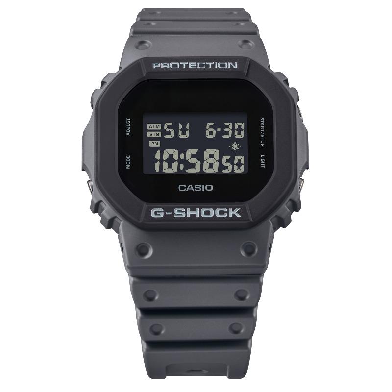 Casio G-SHOCK Men's Resin 200M Water Resistant Shock Resistant Alarm Quartz Watch DW-5610UU-8