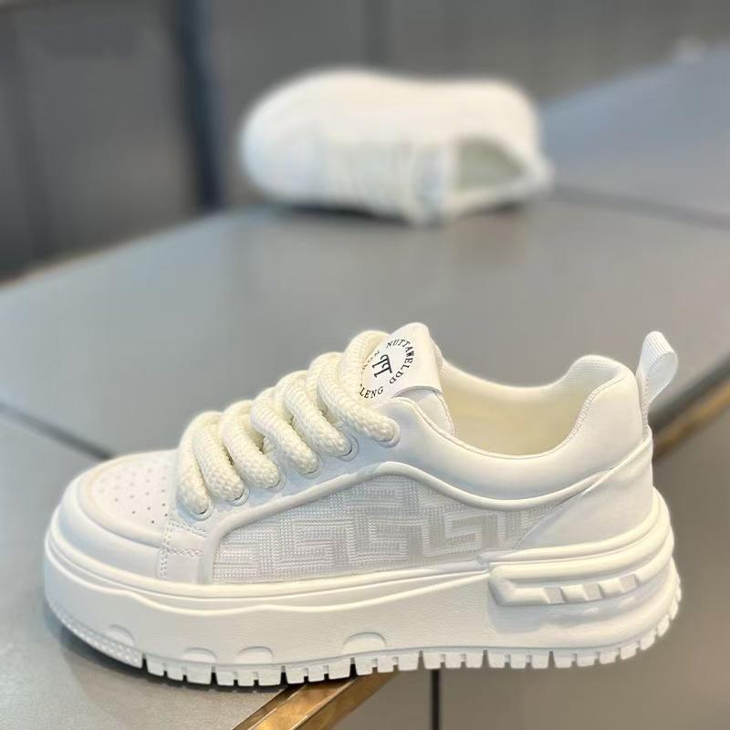 Casual board shoes thick sole invisible inner height increase CM spring and summer sports leisure mesh shoes