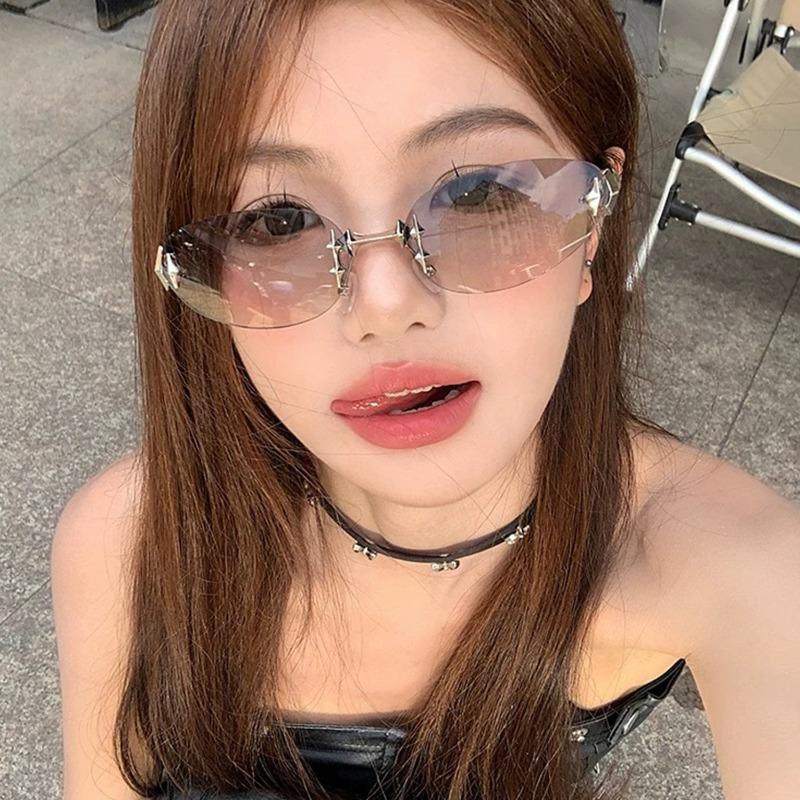 2026 Fashion Rimless Sunglass for Women Men Vintage Star Shaped Small Oval Frameless Y2K Blue Light Blocking Glasses Daily Wear