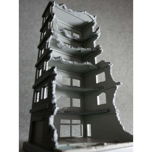 TOMYTEC 1/144 DioColle Combat Series DCM02 Destroyed Building A Pre-painted Plastic Model 311850