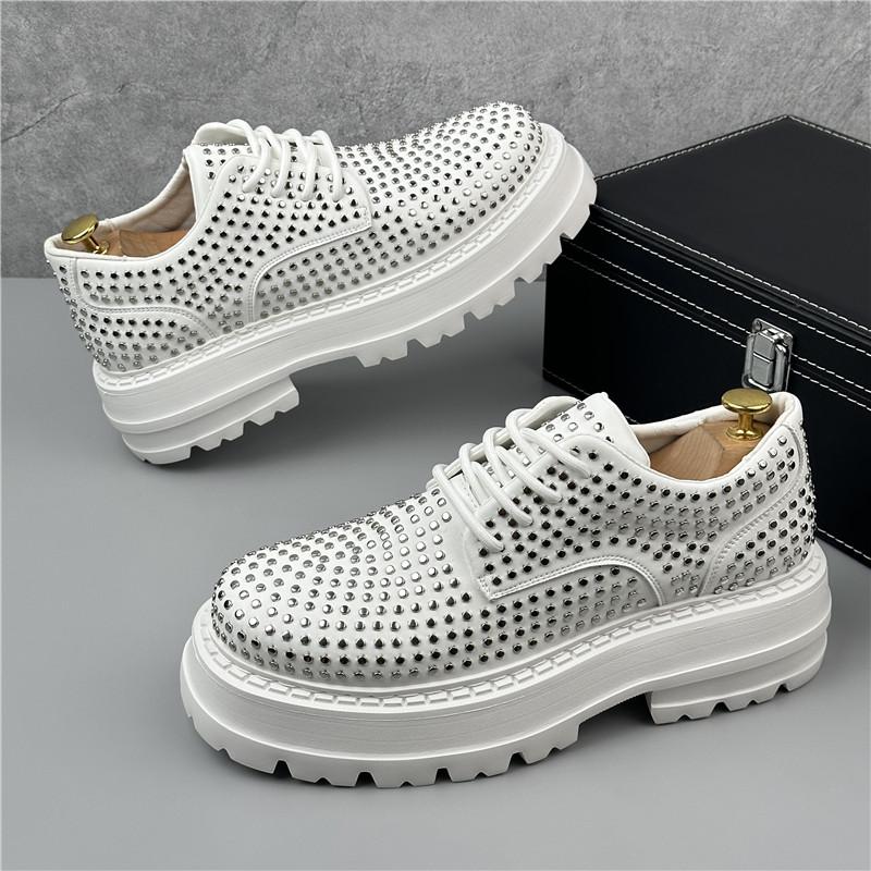 Luxury Designer Men's Charm Punk Rock Rivet Thick Bottom Shoes Male Causal Flats Moccasins Walking Sneakers Zapatos Hombre