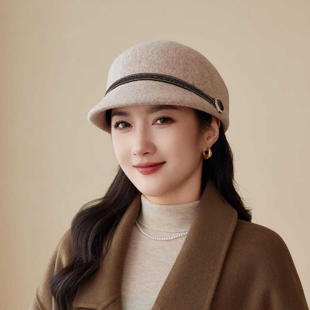 Autumn and Winter Women's Retro Style Beret Equestrian Hat Fashionable Warm Duck Tongue Hat
