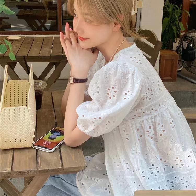 

Летняя женская белая кружевная блузка с пышными рукавами – Универсальный дизайн с короткими рукавами и ажурным узором Medium белый