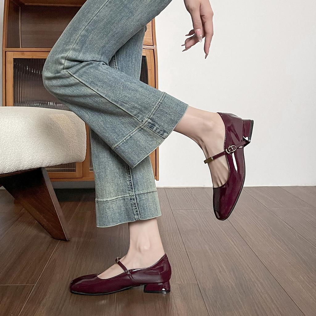 Retro Single Shoes Women's Summer Thick Heel with Shallow Mouth Mary Jane Shoes