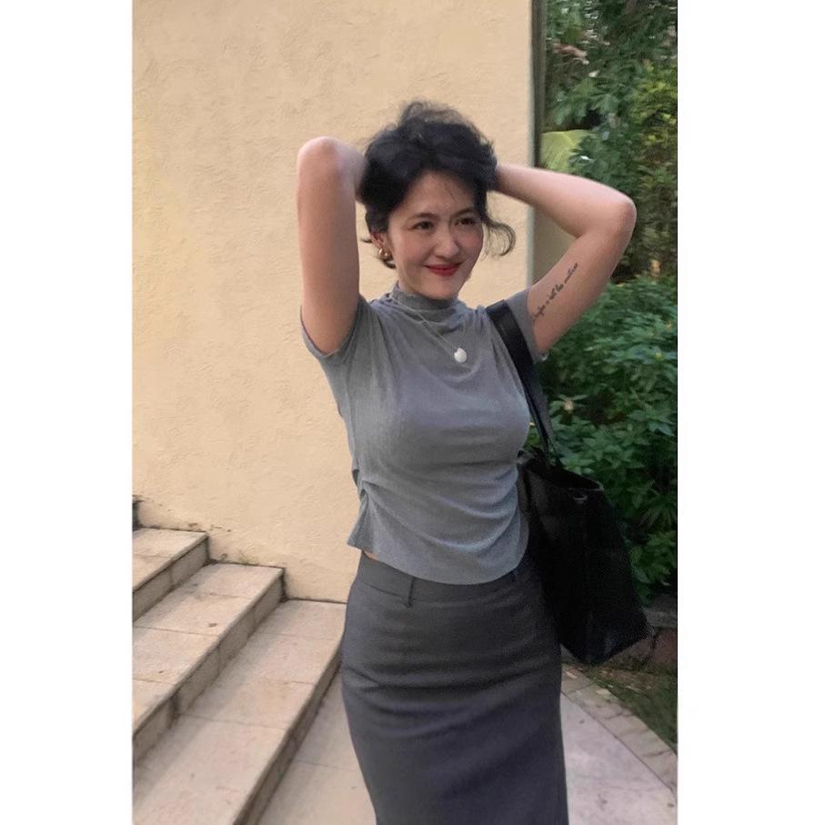 

Petite Women s Slim Fit Short Sleeve T-Shirt with High Neck and High Waist Irregular Hem Small