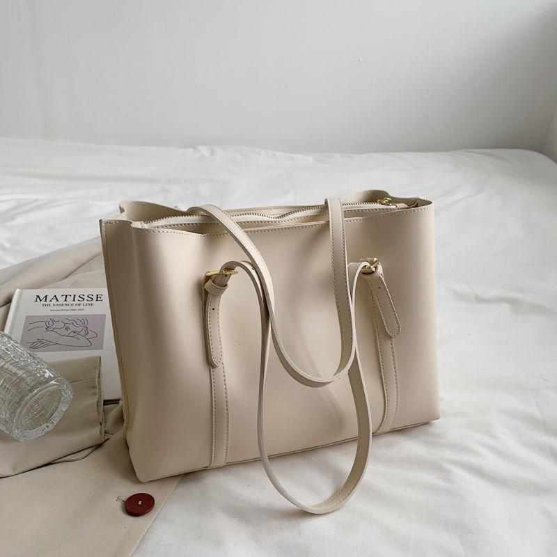 

Shoulder bag Large capacity bag Women s bag New trendy Korean version Versatile texture Student portable women s bag Tote bag бежевый