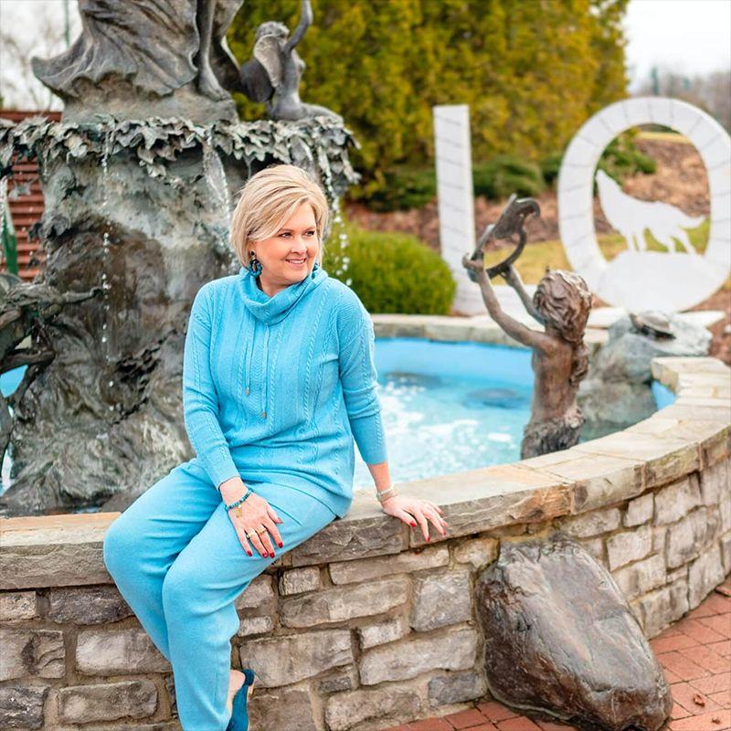 

Sunshine House Autumn and Winter Export Fashion Women s Clothing Peter Pan Collar Turtleneck Sweater plus Size Knitwear Bottoming Shirt Blue (no drawstring) 1: Bust size 110-120