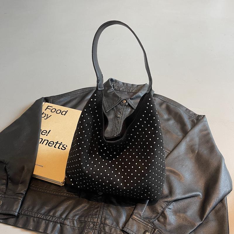 

2025 нишевый повседневный нишевый дизайн сумка подмышку большая вместимость сумка-тоут модная универсальная на плечо сумка-ведро серебряный