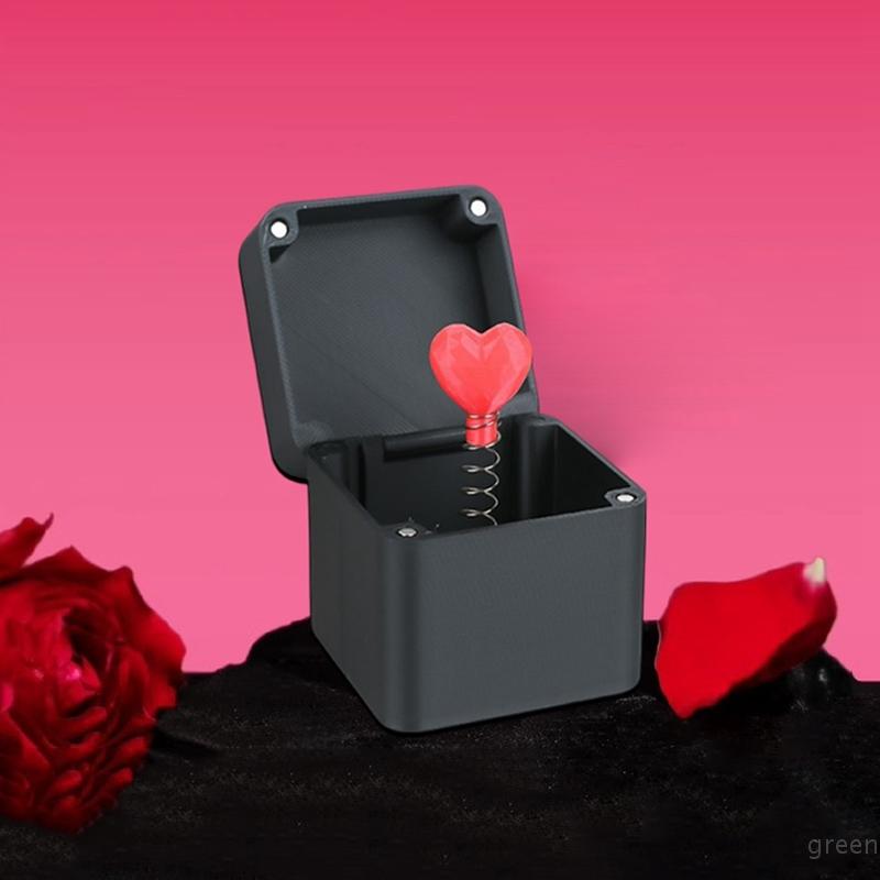 Hot Selling New Middle Finger Surprise Gift Box Spoof Prank Spring Ring Box Valentine's Day Birthdays Surprise Gift Box