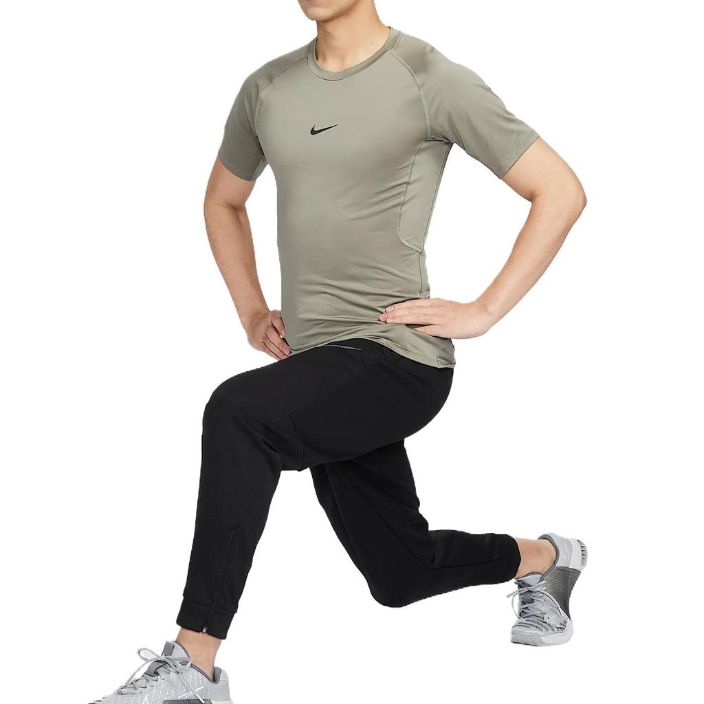 Nike Pro Men's Dri-FIT Tight Short-Sleeve Fitness Top FB7933-320