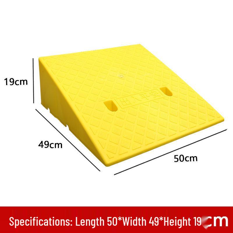 Plastic Ramp Pad: Car Uphill Climbing Slope Curb Threshold Speed Bump Step.