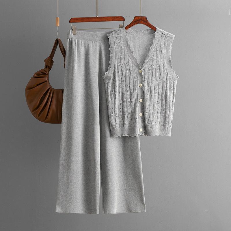 

Летний новый простой кардиган свободный трикотажный жилет без рукавов + трикотажный костюм-двойка с широкими брюками для женщин One Size