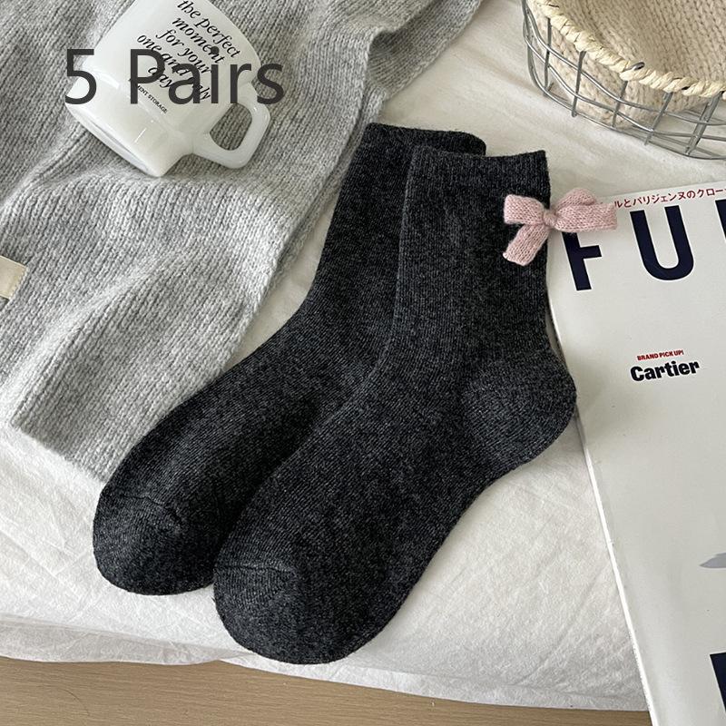 5 Pairs of Women's Autumn and Winter Sweat Absorbing and Warm Woolen Bow Mid  Top Stack Socks