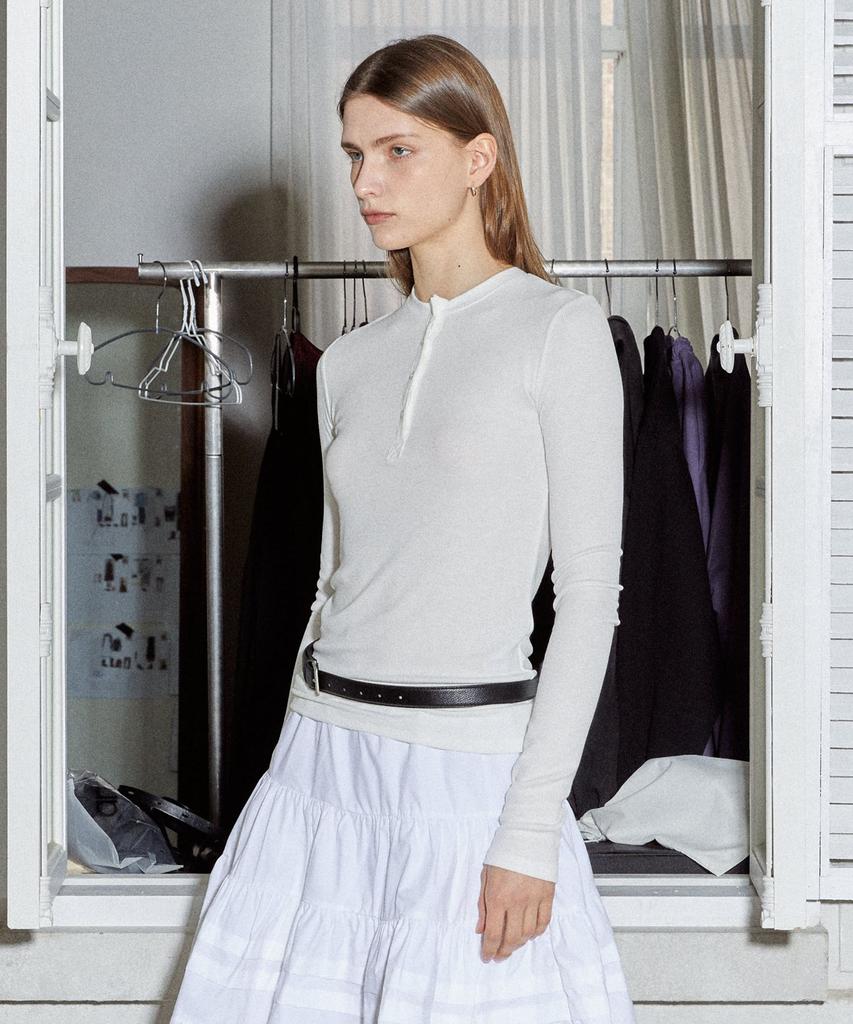 MAIS Henry Neck Long Sleeve T-Shirt / White