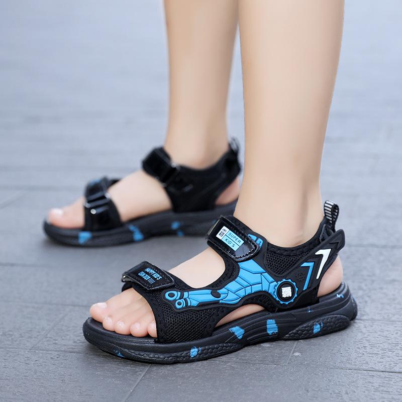 Kinder Mecha Sandalen weiche Sohle Sommer neu 2025 Jungen Sport Strandschuhe trendige Mittelschulkinder rutschfest Grundschüler