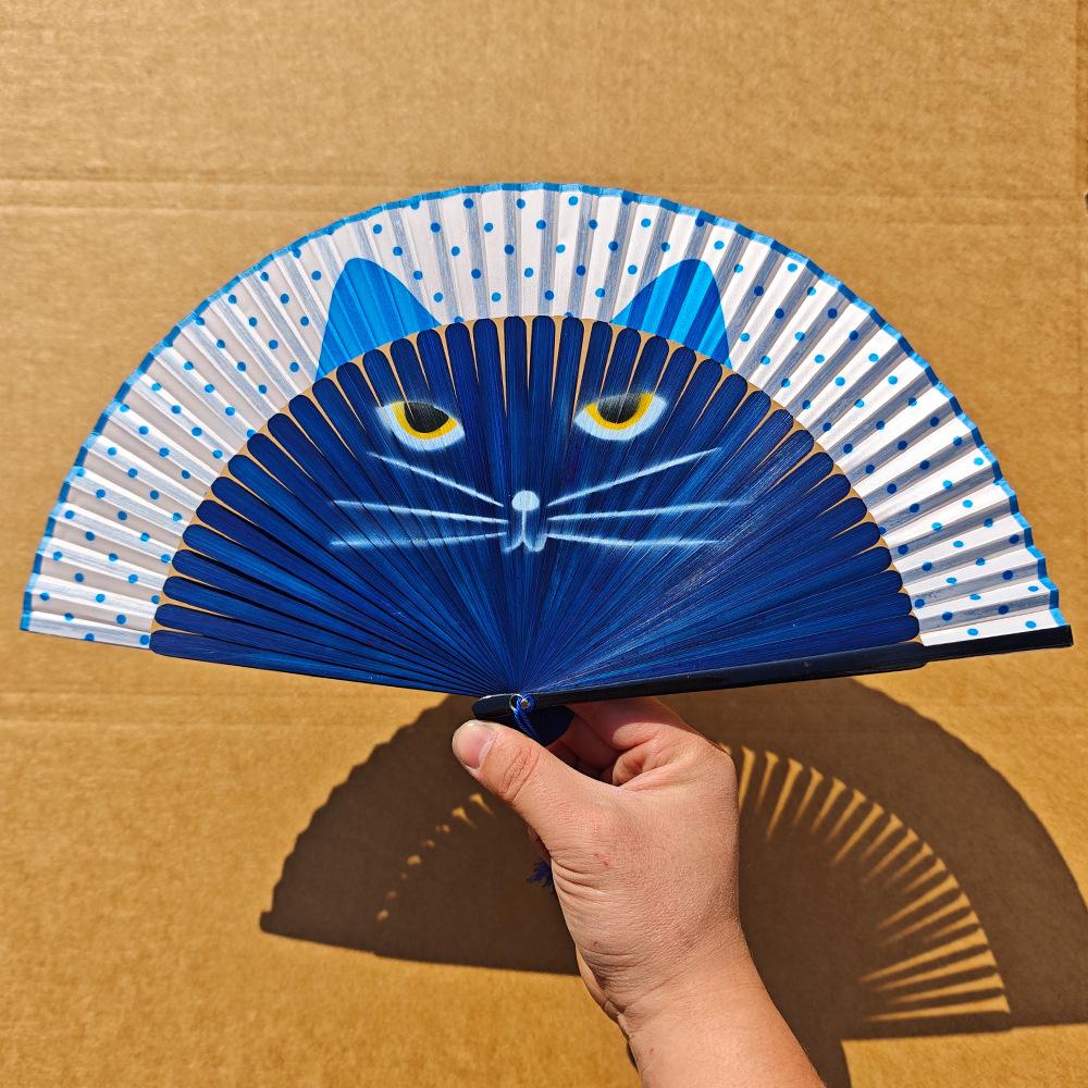 

Милый узор с котиками, бамбуковый складной веер в японском стиле для женщин, прекрасный мультяшный котенок, ручные веера, ручной веер, рукоделие, украшение для дома синий