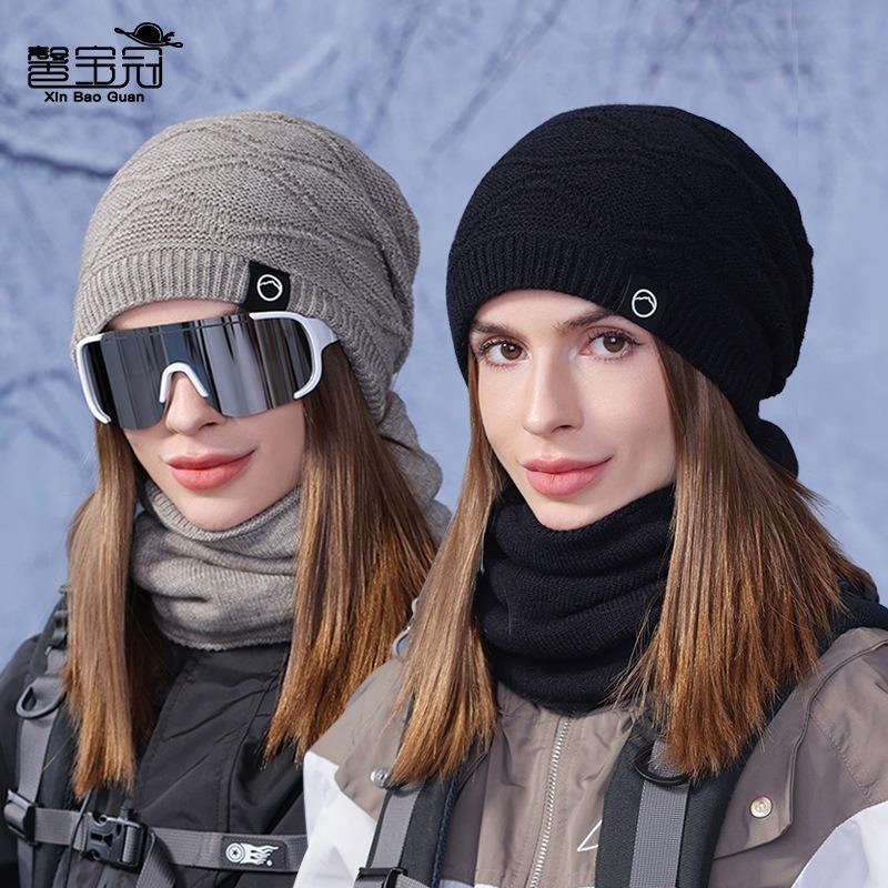 Winter hat, scarf, two-piece cover, women's outdoor velvet, thermal ear protector, muff, knitted wool hat.