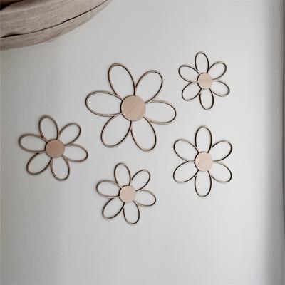 5pcs of Nordic Style Wooden Daisy Wall Decor - Reusable Irregular Floral Patterns, Suitable for Spring And Summer Home Parties