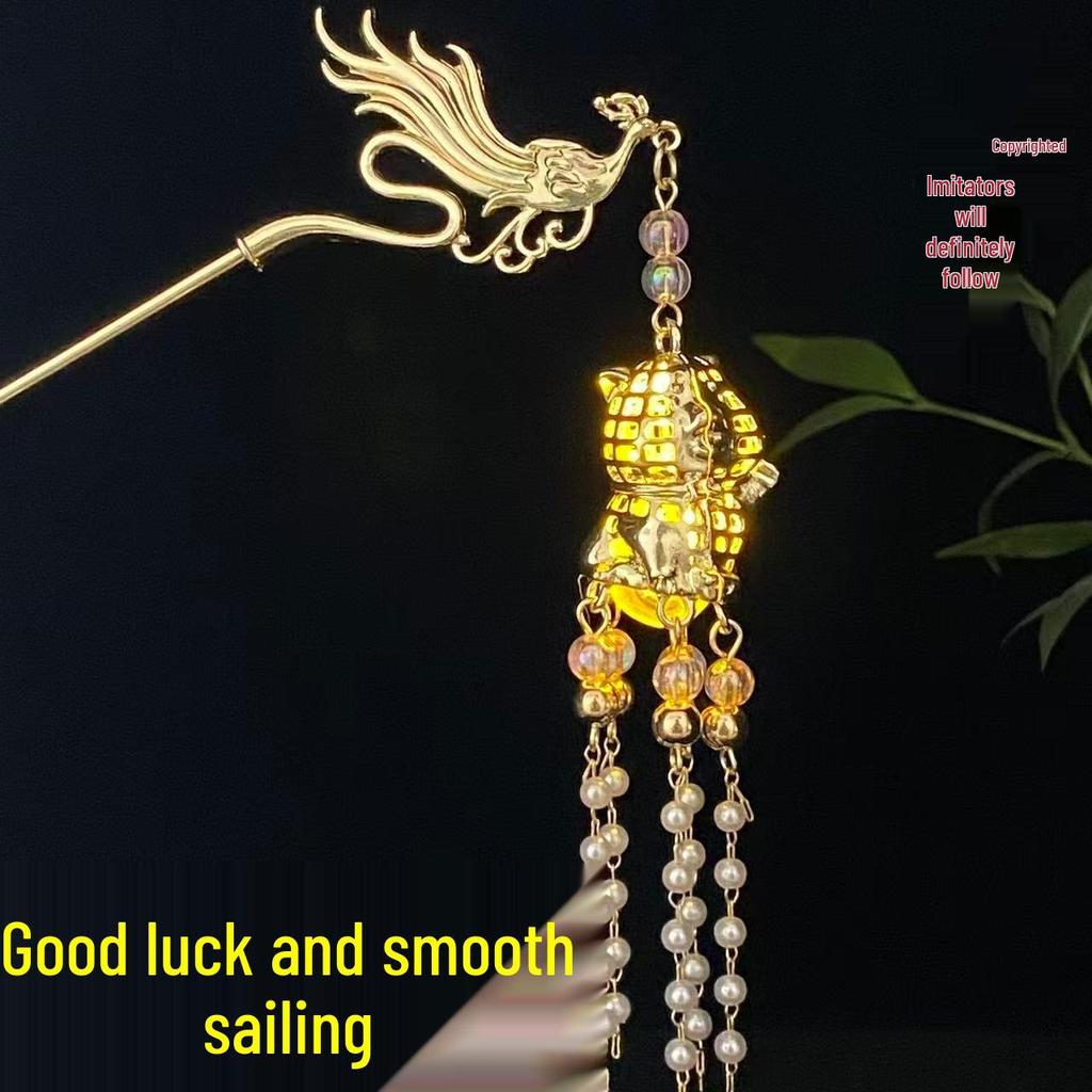 Ancient Style Luminous Hairpin: High-End Alloy Lantern Design for Hanfu Skirts