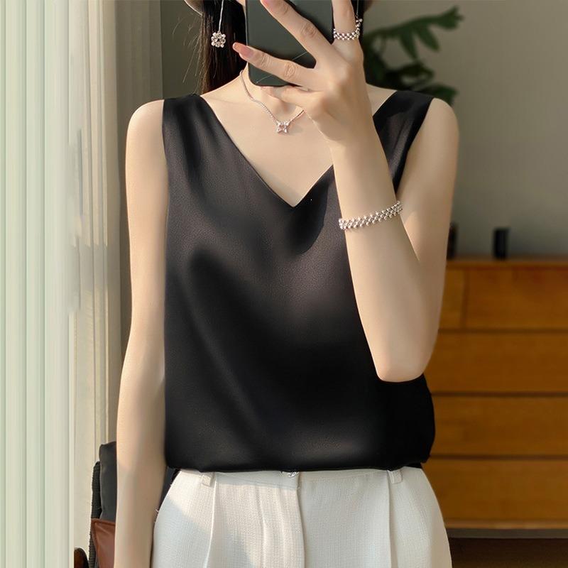 Women S Slim Fit V Neck Short Length Wide Strap Camisole Top