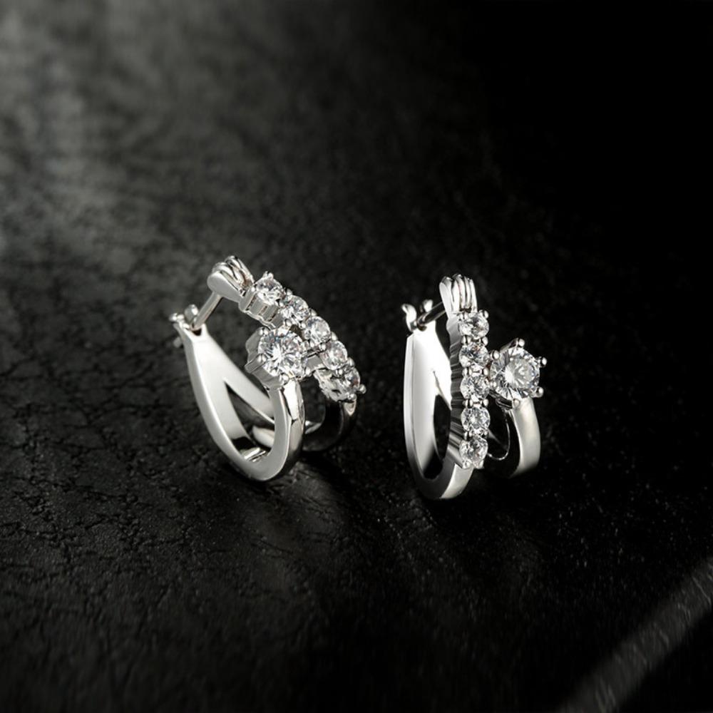 Elegant Clip On Earrings for Women with 8 Hearts 8 Arrows Zirconia Minimalist Small Stud Earrings платиновый